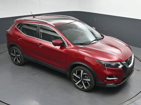 Used 2020 Nissan Rogue Sport SL w/ Premium Package image 35