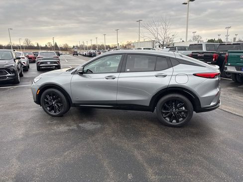 Certified 2025 Buick Envista Sport Touring image 6