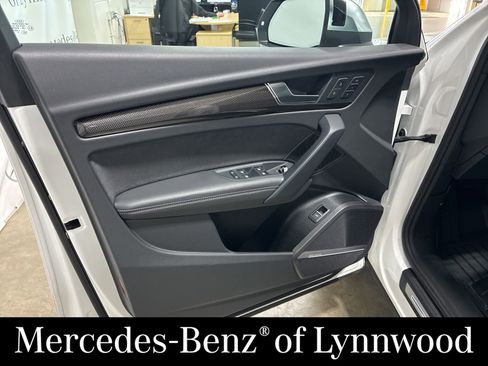 Used 2023 Audi SQ5 Premium Plus w/ Premium Plus Package image 6