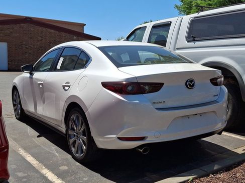 Used 2024 MAZDA MAZDA3 s FWD image 6