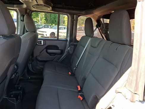 Used 2019 Jeep Wrangler Unlimited Sport AWD/4WD image 20