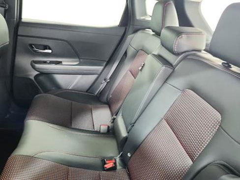 Certified 2026 Nissan Kicks SR FWD image 19