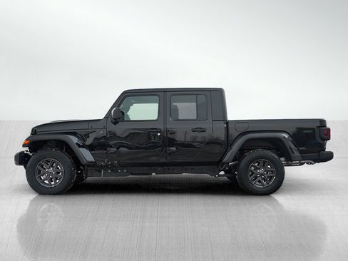 New 2026 Jeep Gladiator Sport image 4