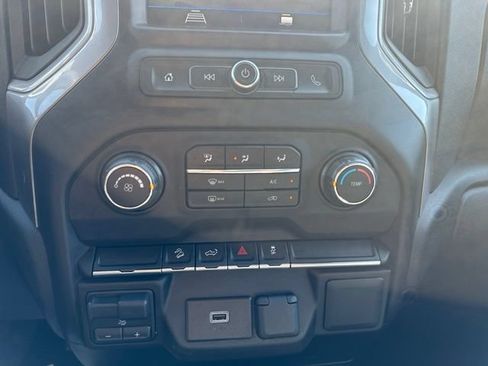 Used 2019 Chevrolet Silverado 1500 Custom Trail Boss w/ Custom Convenience Package AWD/4WD image 21