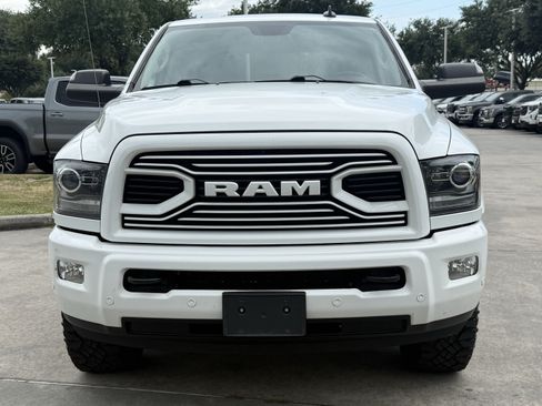 Used 2018 RAM 2500 Laramie w/ Sport Appearance Group AWD/4WD image 10