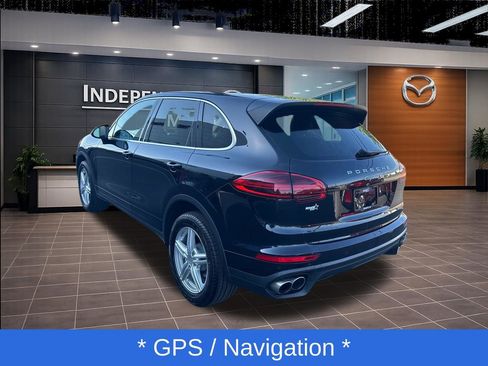 Used 2017 Porsche Cayenne S AWD/4WD image 5