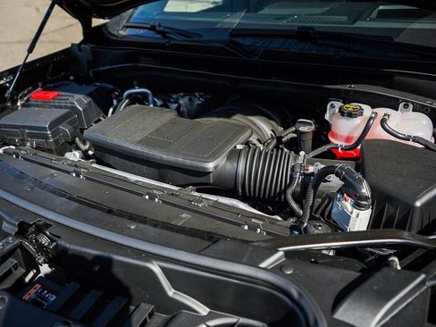 New 2026 GMC Yukon Denali w/ Denali Reserve Package AWD/4WD image 7
