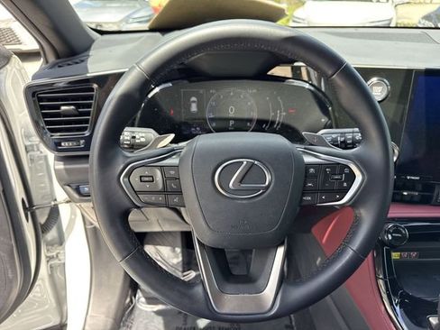 Used 2024 Lexus NX 250 FWD image 14