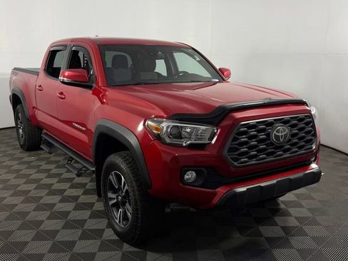 Used 2021 Toyota Tacoma TRD Off-Road AWD/4WD image 1