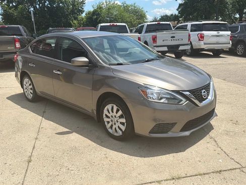 Used 2017 Nissan Sentra SV FWD image 7