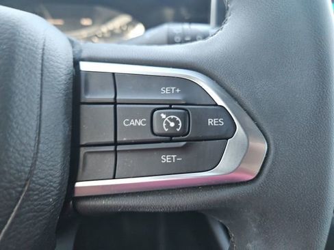 Used 2024 Jeep Compass Latitude w/ Convenience Group image 42