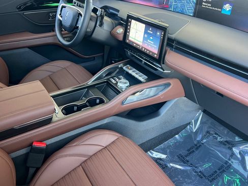 New 2026 Lincoln Nautilus Reserve w/ Jet Appearance Package AWD/4WD image 13