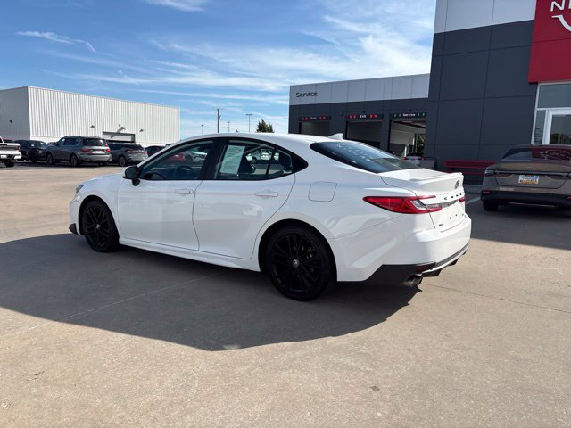 Used 2025 Toyota Camry SE FWD image 4