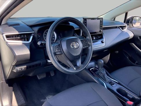 Used 2021 Toyota Corolla LE FWD image 17