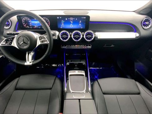 New 2026 Mercedes-Benz GLB 250 image 19