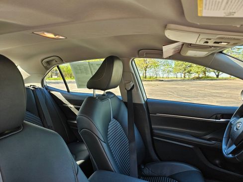 Used 2024 Toyota Camry SE FWD image 13