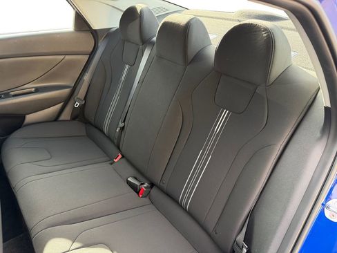 Certified 2023 Hyundai Elantra SEL w/ Preferred Accessory Package image 13