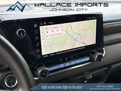 Used 2024 Chevrolet Colorado Trail Boss w/ Technology Package image 26