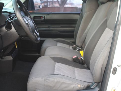 Used 2014 Toyota Tundra SR image 17