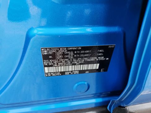 Used 2018 Toyota RAV4 LE AWD/4WD image 31