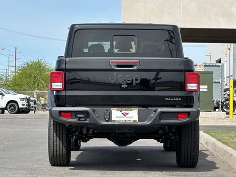 New 2026 Jeep Gladiator Sport AWD/4WD image 4