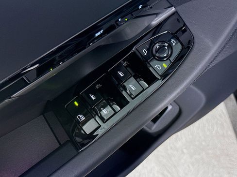 New 2026 BMW 530i RWD image 18