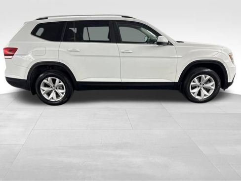 Used 2019 Volkswagen Atlas SE w/ Towing Package FWD image 9