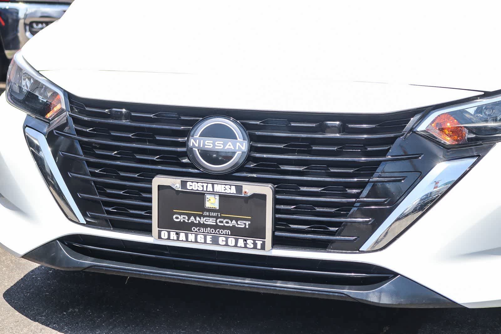 Used 2024 Nissan Sentra SV FWD image 9