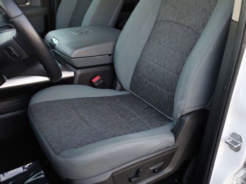 Used 2019 RAM 1500 Big Horn image 28