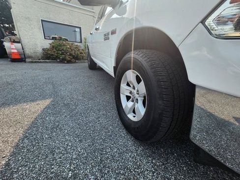 Used 2016 RAM 1500 Classic SLT AWD/4WD image 25