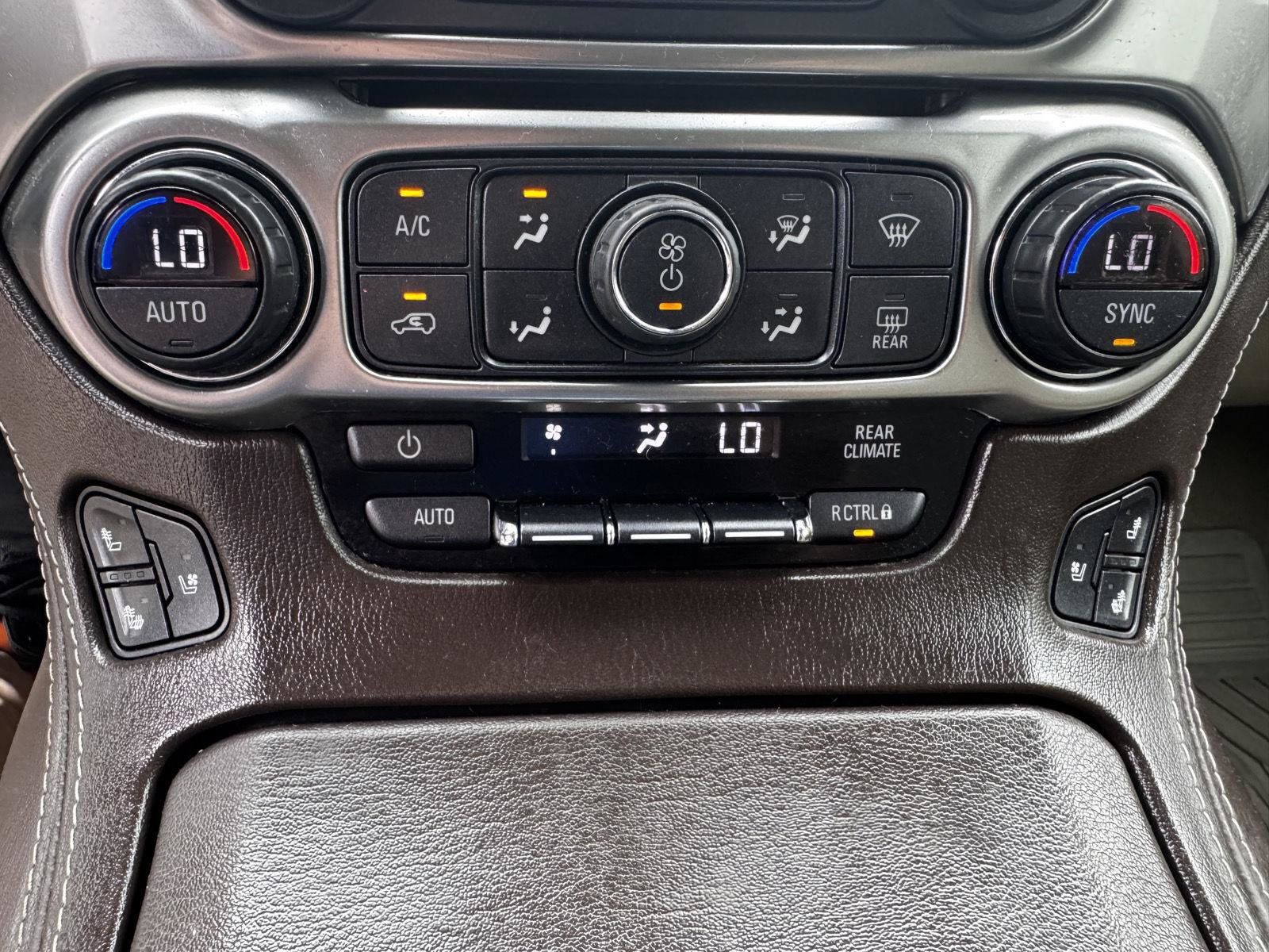 Certified 2020 Chevrolet Suburban Premier AWD/4WD image 32