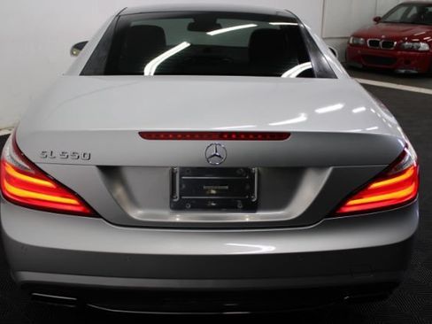 Used 2013 Mercedes-Benz SL 550 image 9