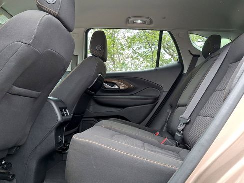 Used 2018 GMC Terrain SLE FWD image 19
