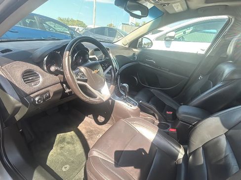 Used 2015 Chevrolet Cruze LT w/ Sun, Sound and Sport Package FWD image 8