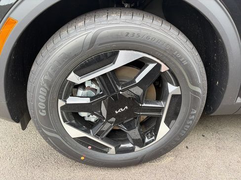 New 2027 Kia Sportage S FWD image 23