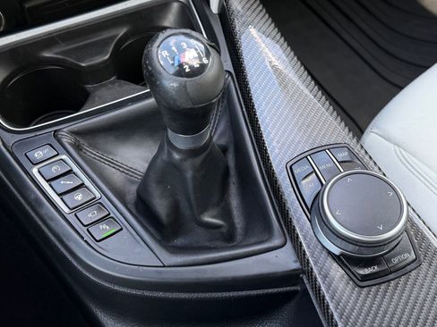 Used 2018 BMW M4 Coupe RWD image 32