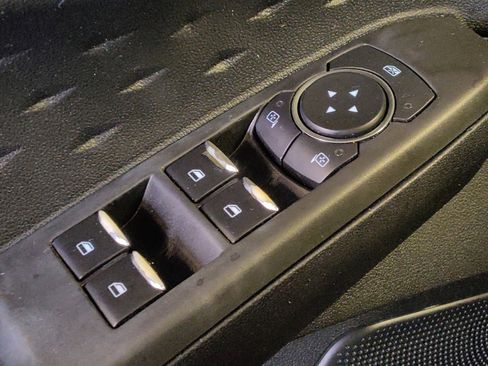 Used 2020 Ford Escape SE FWD image 27