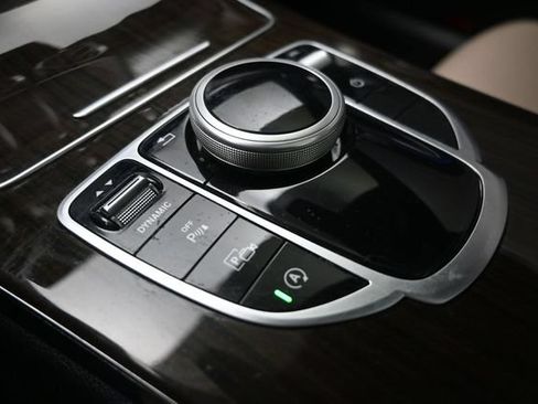 Used 2020 Mercedes-Benz C 300 Sedan image 30