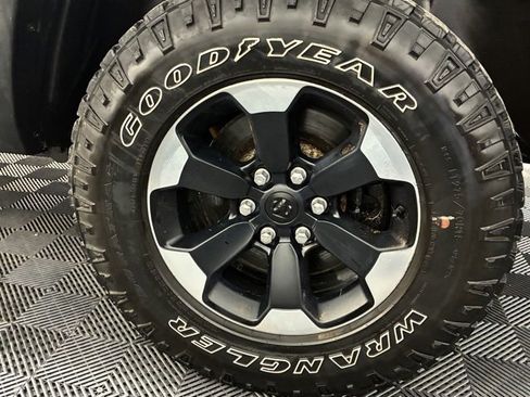 Used 2020 RAM 1500 Rebel w/ Leather & Sound Group w/ 2_W image 40