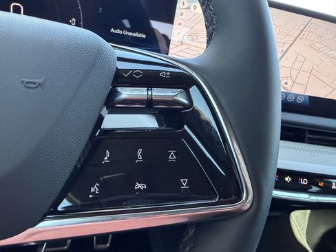 New 2026 Cadillac Optiq Luxury 1 image 27