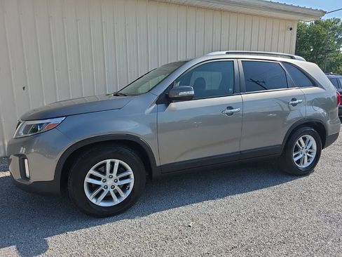 Used 2014 Kia Sorento LX FWD image 10