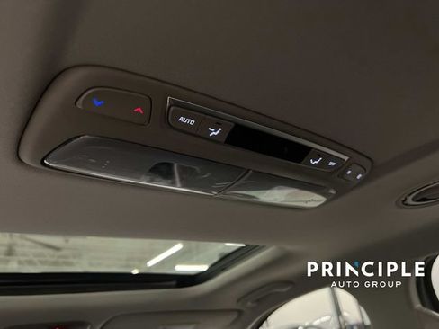 Used 2025 Kia Telluride S FWD image 30