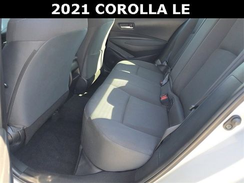 Used 2021 Toyota Corolla LE image 17
