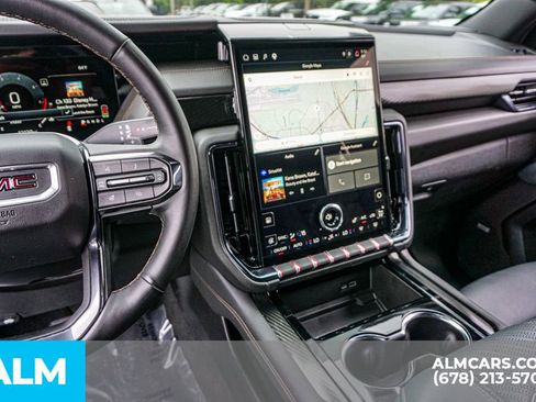 Used 2025 GMC Yukon AT4 AWD/4WD image 35