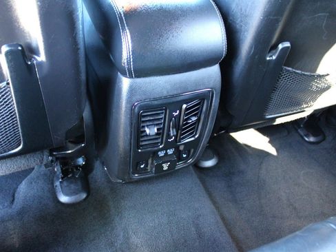 Used 2014 Jeep Grand Cherokee Limited w/ Luxury Group II image 21