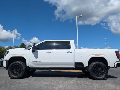 Used 2024 GMC Sierra 2500 AT4 w/ AT4 Premium Plus Package AWD/4WD image 27