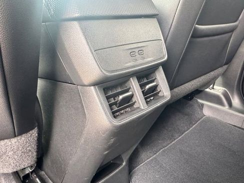 Used 2026 Chevrolet Equinox LT w/ Convenience Package II image 31