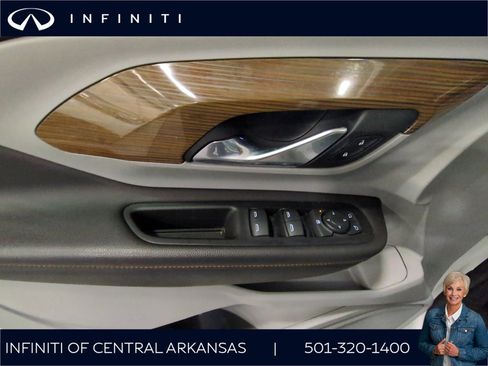 Used 2020 GMC Terrain SLE image 8