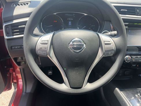 Used 2016 Nissan Rogue SV w/ SV Premium Package FWD image 15