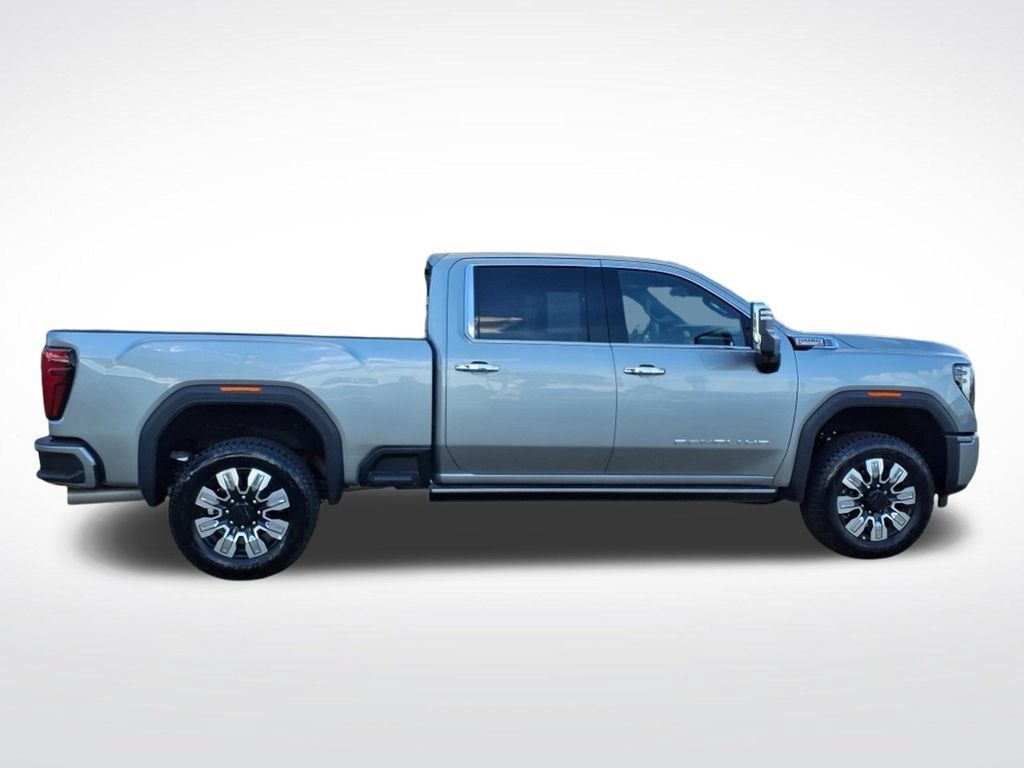 Used 2026 GMC Sierra 2500 Denali w/ Denali Reserve Package AWD/4WD image 5